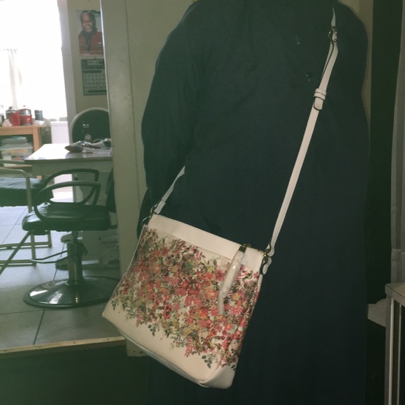 Italian Leather Crossbody - Picture 4 of 4